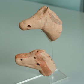 Cavallini in ceramica da Broglio di Trebisacce